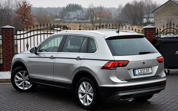 Volkswagen Tiguan cena 85900 przebieg: 182000, rok produkcji 2016 z Radymno małe 466